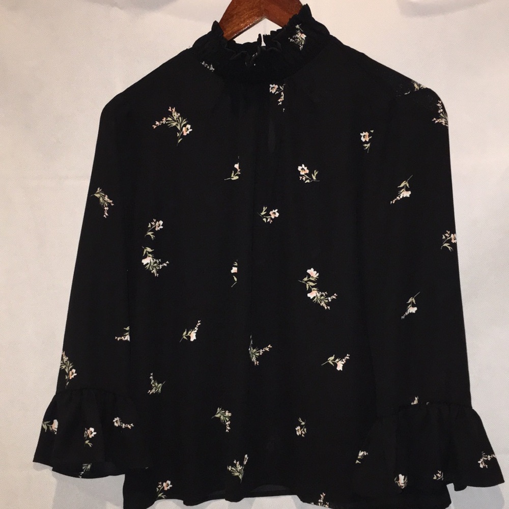 Cece Ruffle Neck Blouse | 3/4 Sleeve | Size S